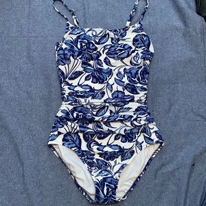 NWOT - Lands' End Blue Hibiscus One-Piece Ruched Swimsuit